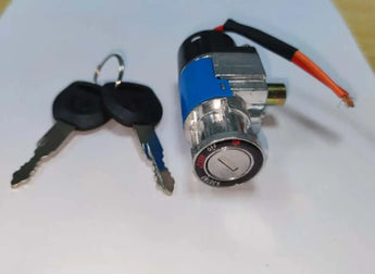 Battery Lock (Two Keys Included) WILDEWAY